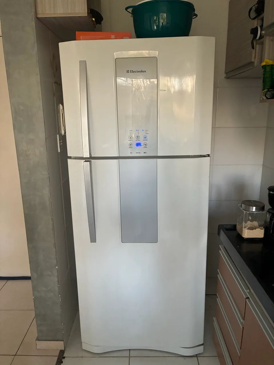 Geladeira Electrolux DF80 em perfeito estado - Foto 3