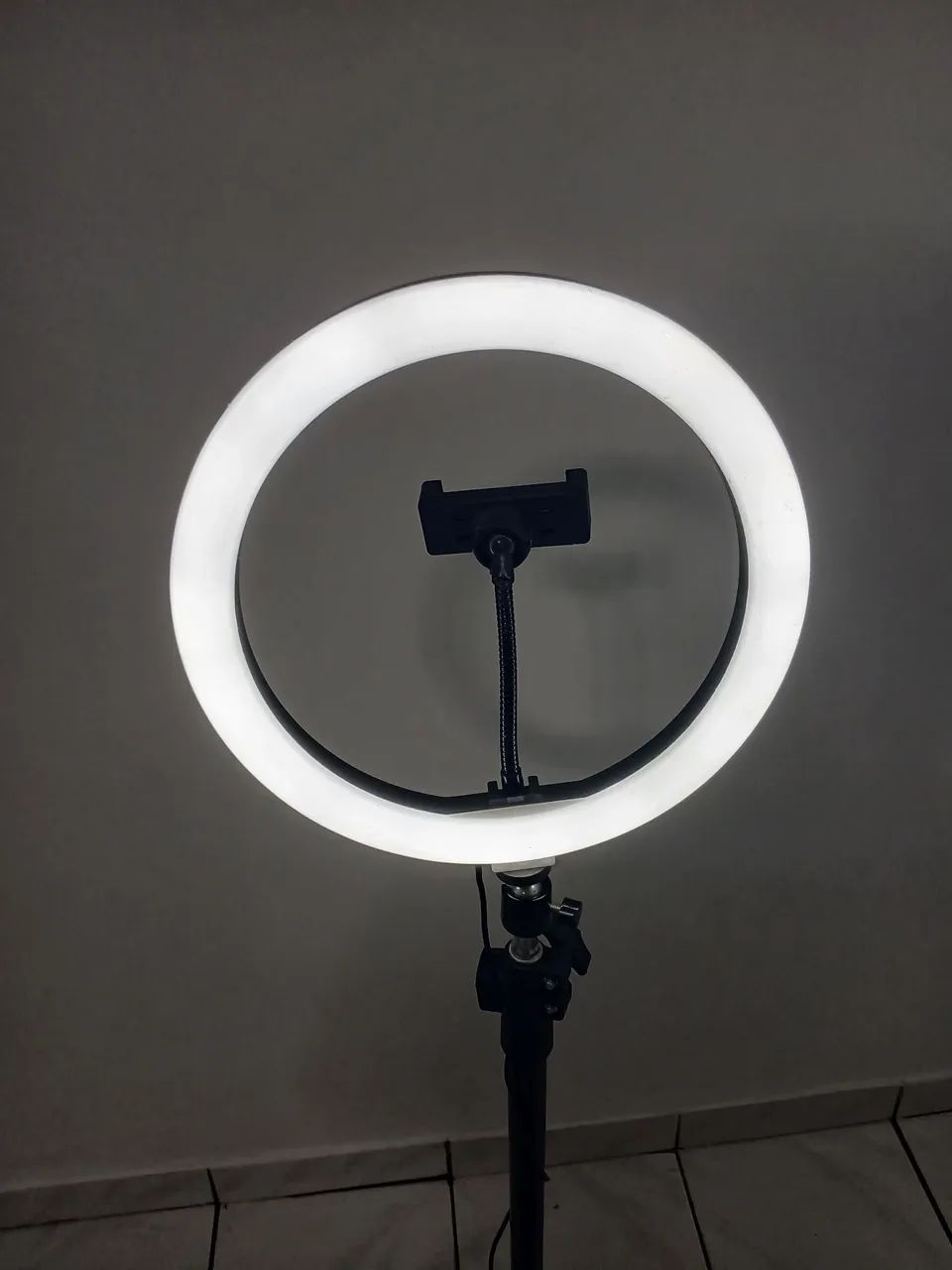 Vendo tripe de video e luz - Foto 2