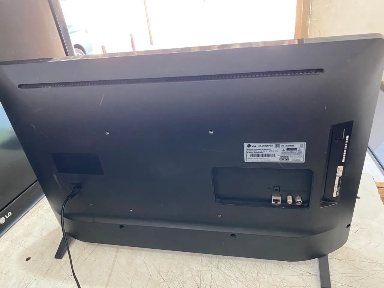 Vende-se Tv smart completa com 3 meses de garantia  - Foto 3