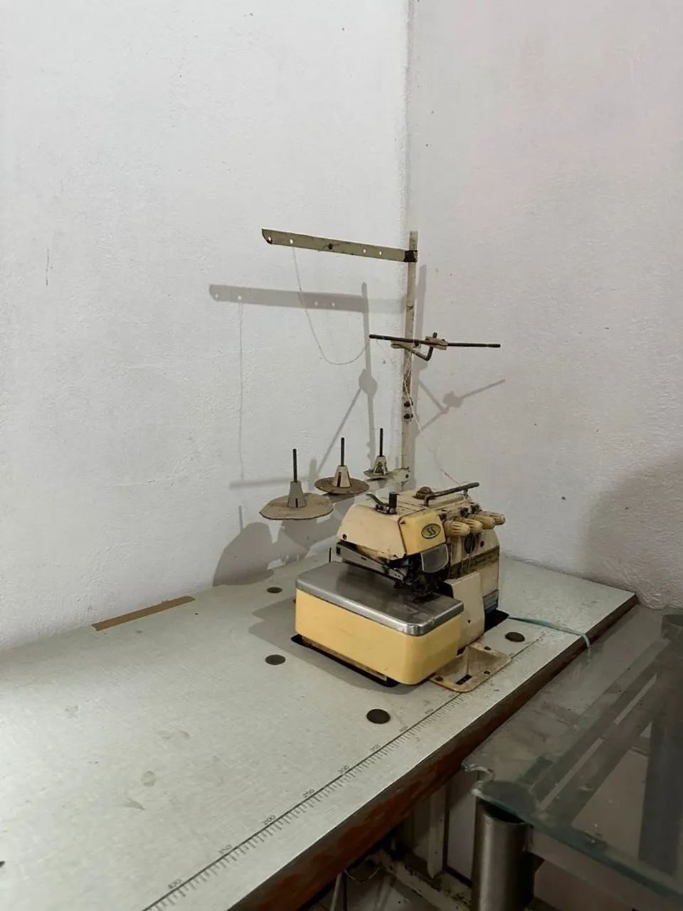 MÁQUINA OVERLOCK - Foto 5