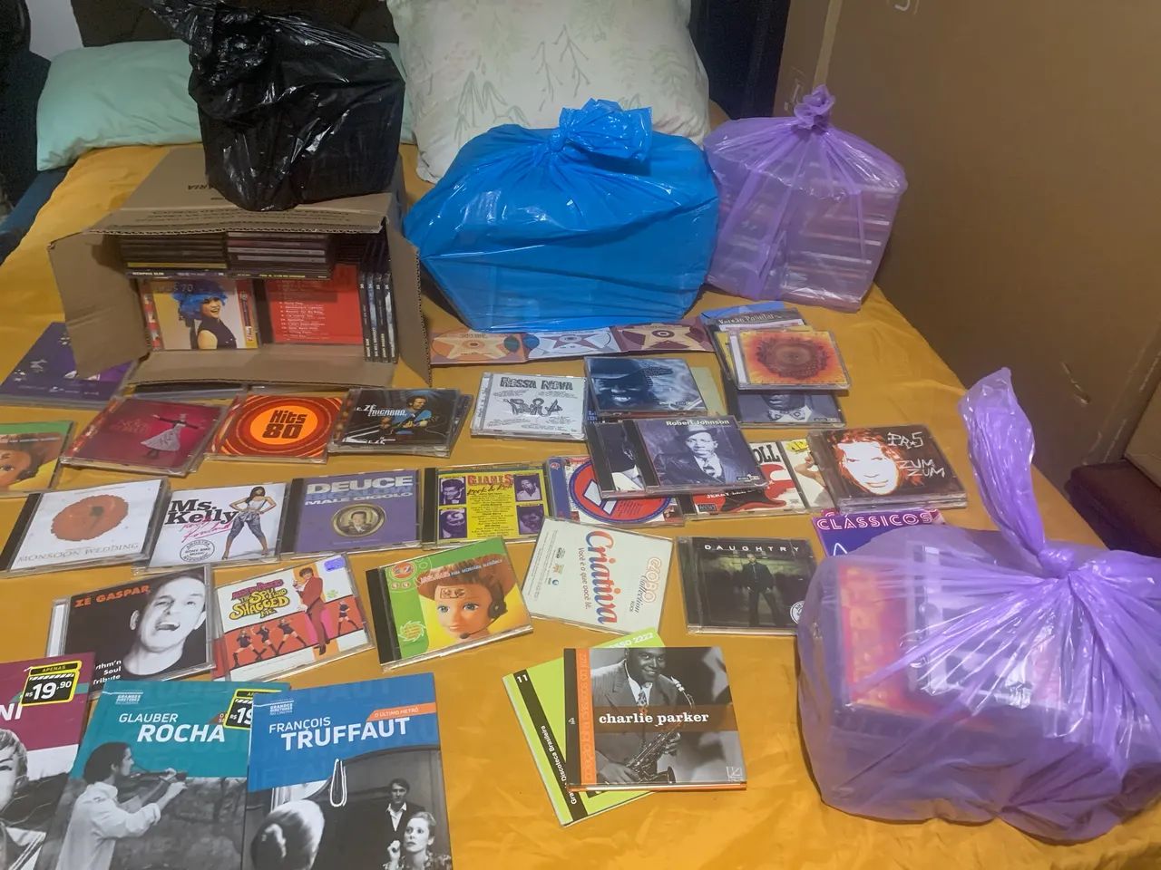 CD E DVD diversos títulos 