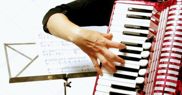Aulas de música em domicílio para todas as idades!