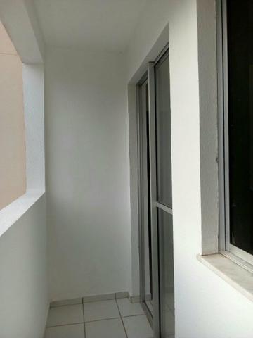 Alugo Apartamento no Condomínio Ponta Verde - Foto 2