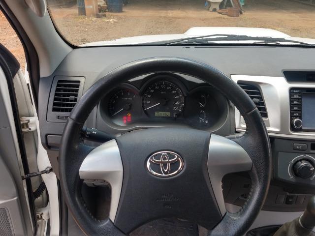 Hilux STD 2013/2013, 3.0 D4D 4X4 manual - Foto 4
