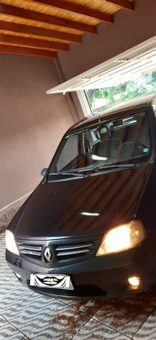 Vendo ou troco logan 1.6 8v completo
