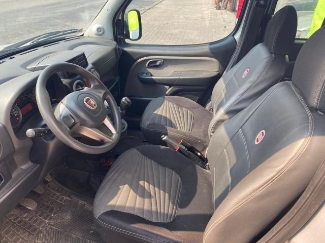 Doblo Essence 1.8 com GNV 7 Lugares - Foto 5