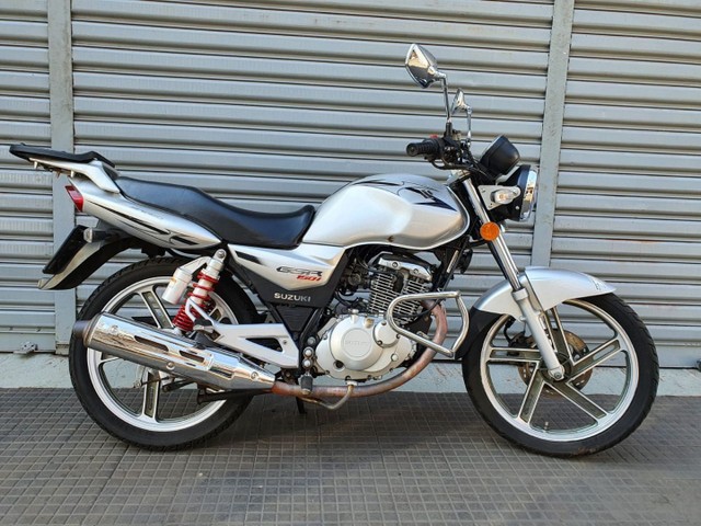 SUZUKI GSR 150I  2013 