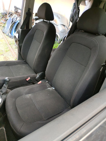 Par de bancos dianteiro Citroen C3 Picasso
