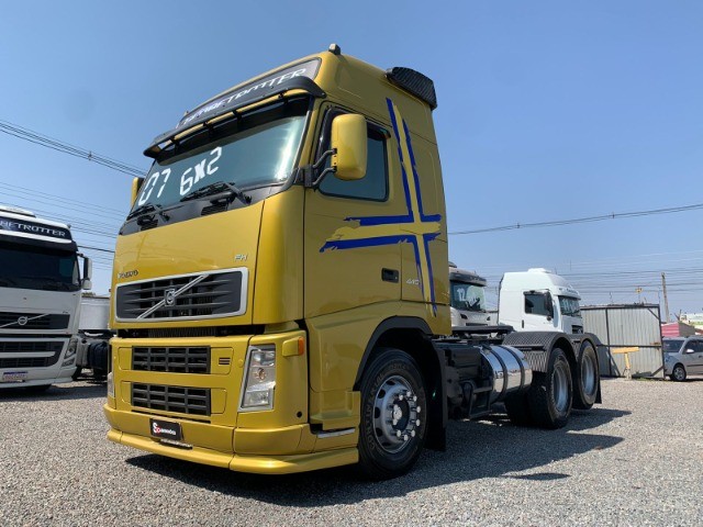 VOLVO FH 440 6X2 GLOBETROTTER ANO 2007