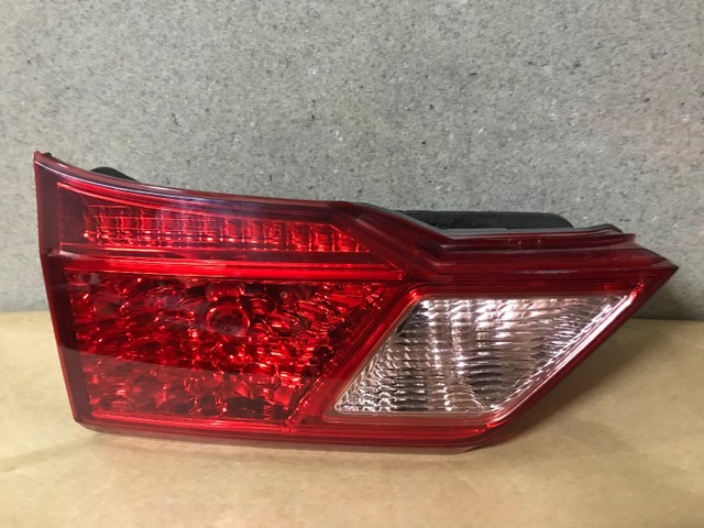 Lanterna Honda City (tampa) - Foto 2
