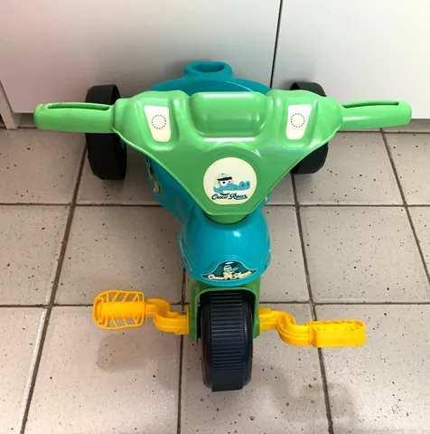 Triciclo Motoca Infantil Xalingo Oncinha Racer C/ Empurrador