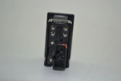 Botão Interruptor Security Painel Toyota Corolla Original - Foto 4
