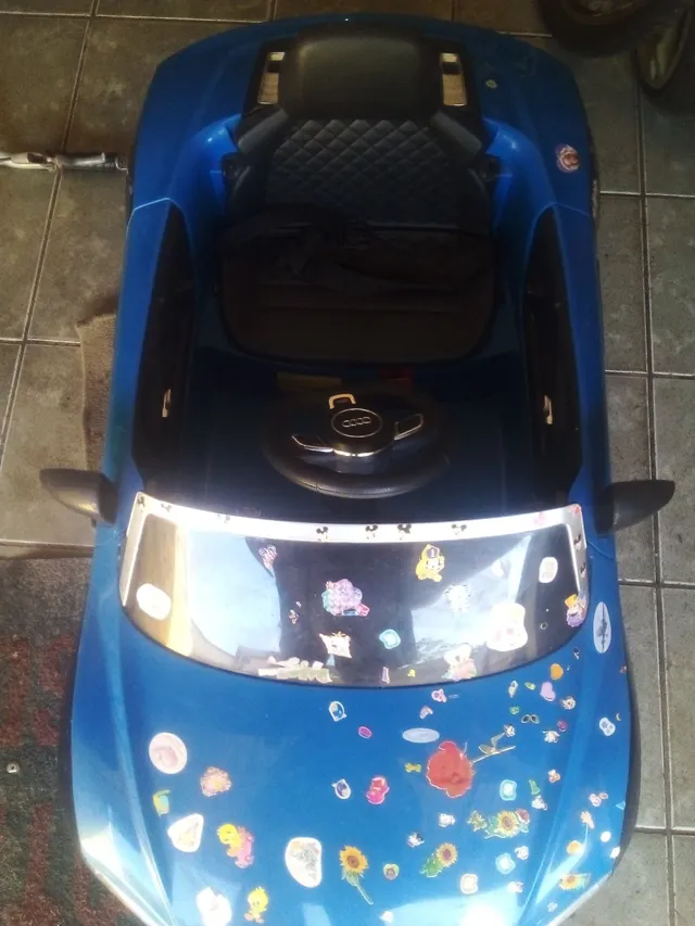 Mini Carro Infantil Bateria Criança Luxo 12V Controle Remoto - Fazendo Seus  Filhos Felizes