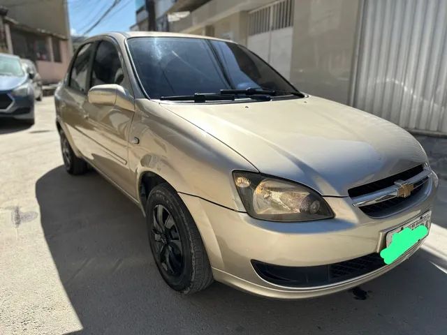 Chevrolet Classic 2015 em São Lourenço da Mata