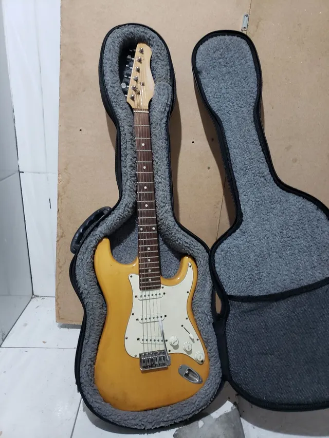 Troco celular por guitarra  +258 anúncios na OLX Brasil