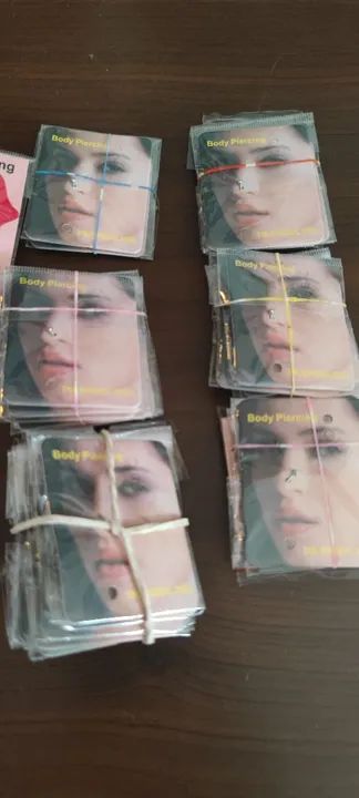 Lote de Piercing 60 unidades variados - Foto 3