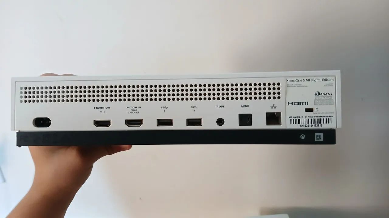 Xbox One S All Digital - 1TB - Branco - Semi Novo - Foto 2