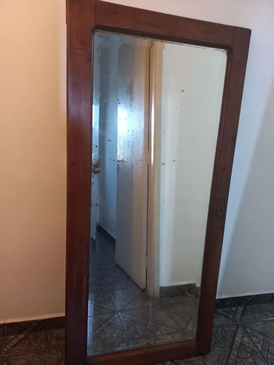 Espelho antigo madeira era de um guarda roupa - Foto 4