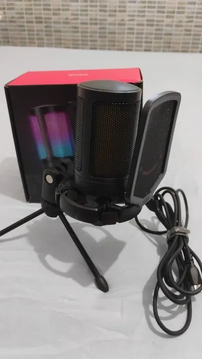 Microfone RGB Fifine AMPLIGAME A6V - 1 mês de Uso, na Caixa