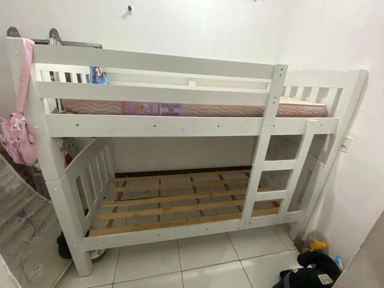 Beliche de madeira branco - Foto 2