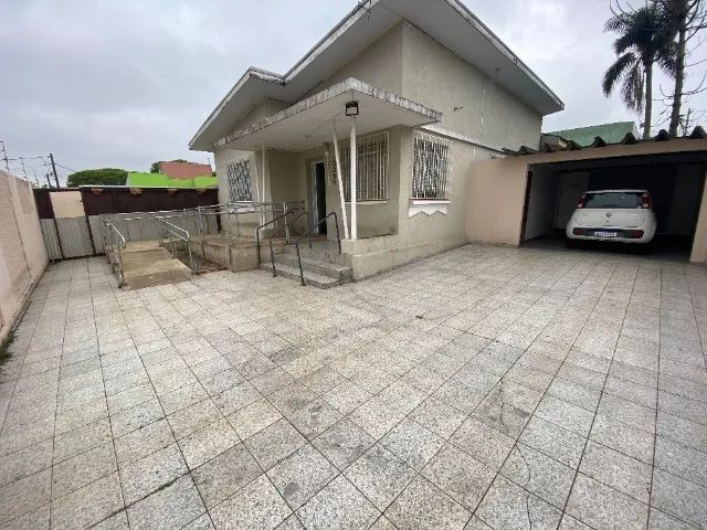 Terreno ZUM-03 442,24m² com 117m² de Casa Construída no bairro Parolin - Foto 3