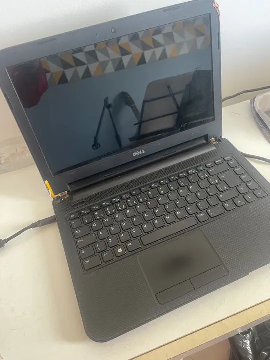 Notbook Dell - 1t de memória. Funcionando perfeitamente. 