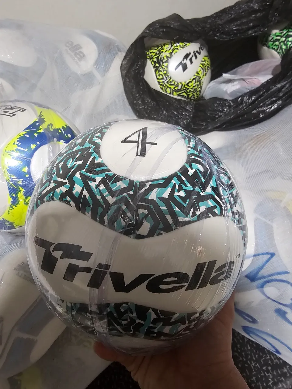 Bolas de Futebol Trivella - Tamanho 4 infantil 