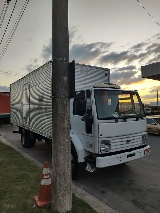 Ford Cargo 1215 1998 - Foto 2