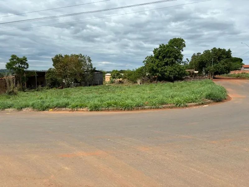 Terreno na Rua 70, qd 131, lts 21-22, Garavelo Sul, Hidrolândia, 779,00 m² terreno