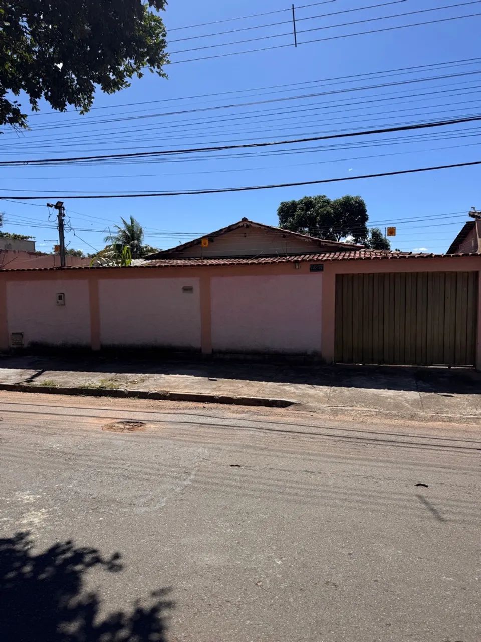 Vende-se Casa no Jardim Balneário Meia Ponte 