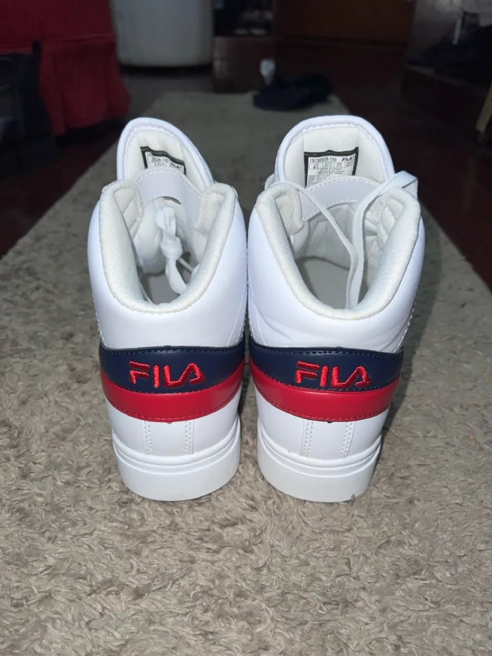 Tênis Fila Original Branco vermelho e azul, nunca utilizado - Foto 5