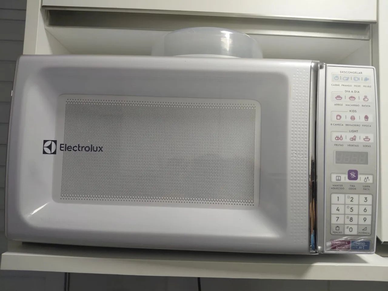 MICROONDAS ELECTROLUX MEO44 