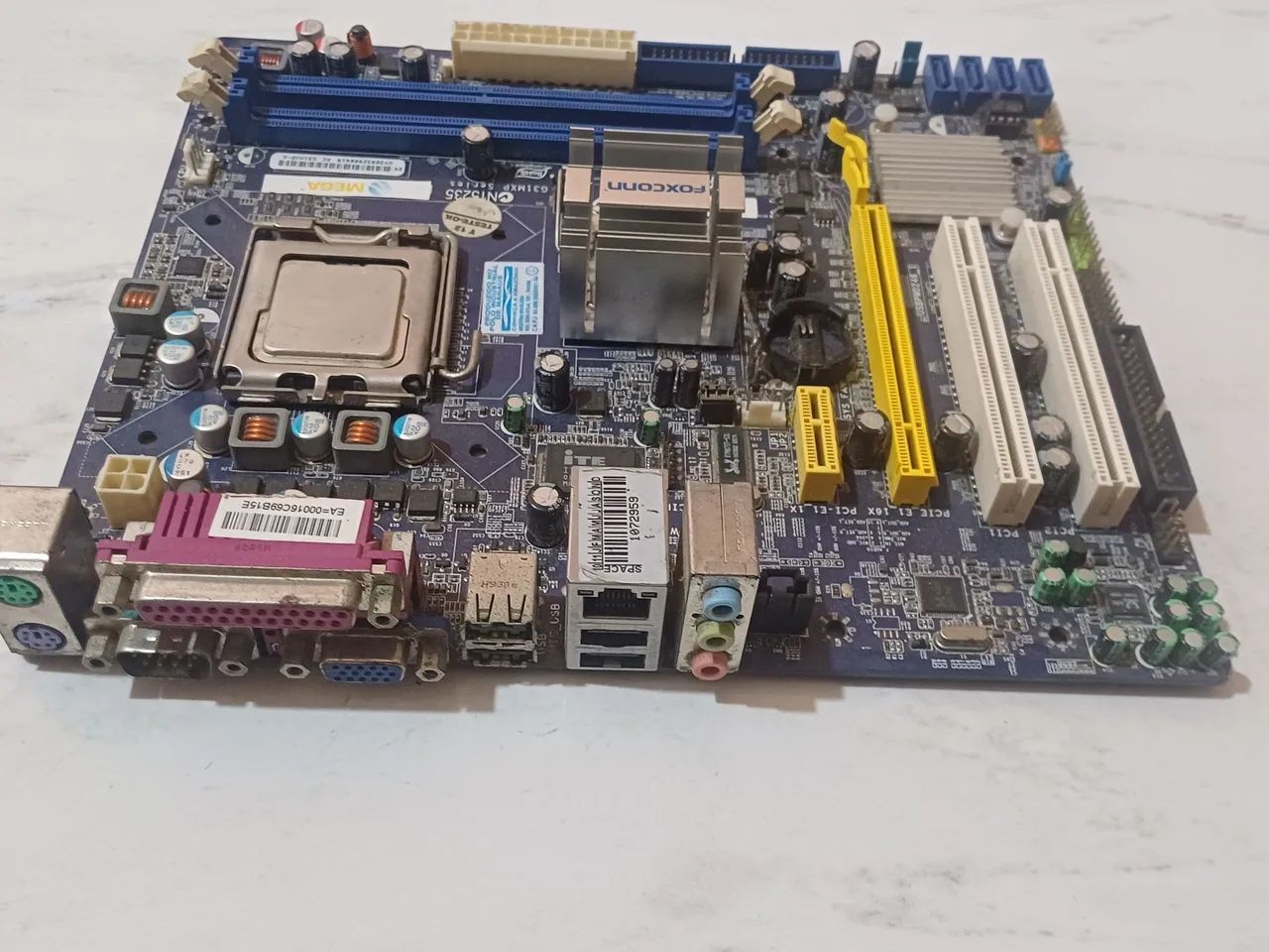 Placa-mãe com processador  para PC Foxconn G31MXP Series - Foto 2