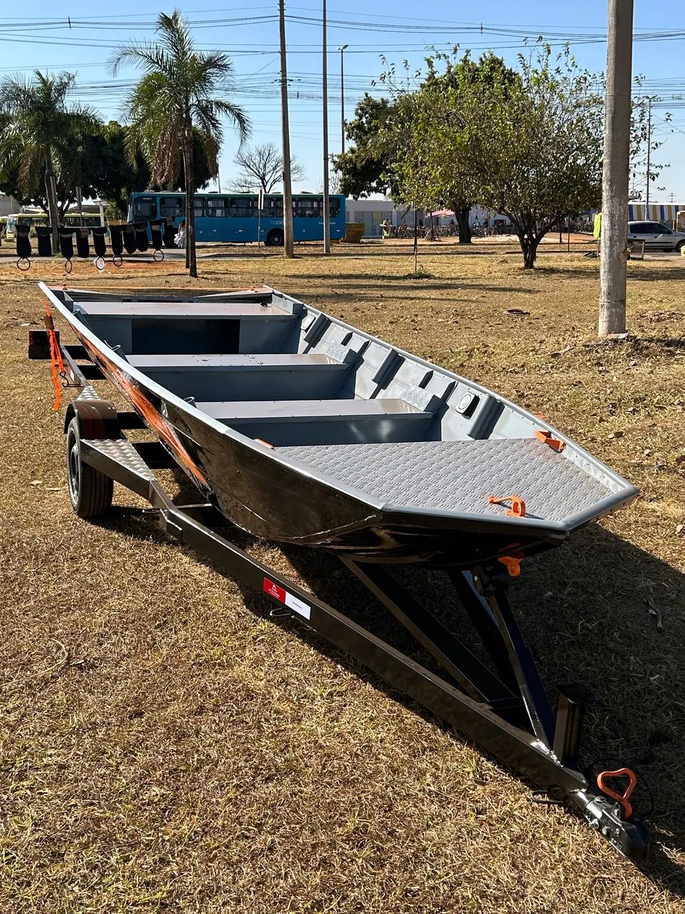 Kit  Barco de Alumínio , canoa + carretinha