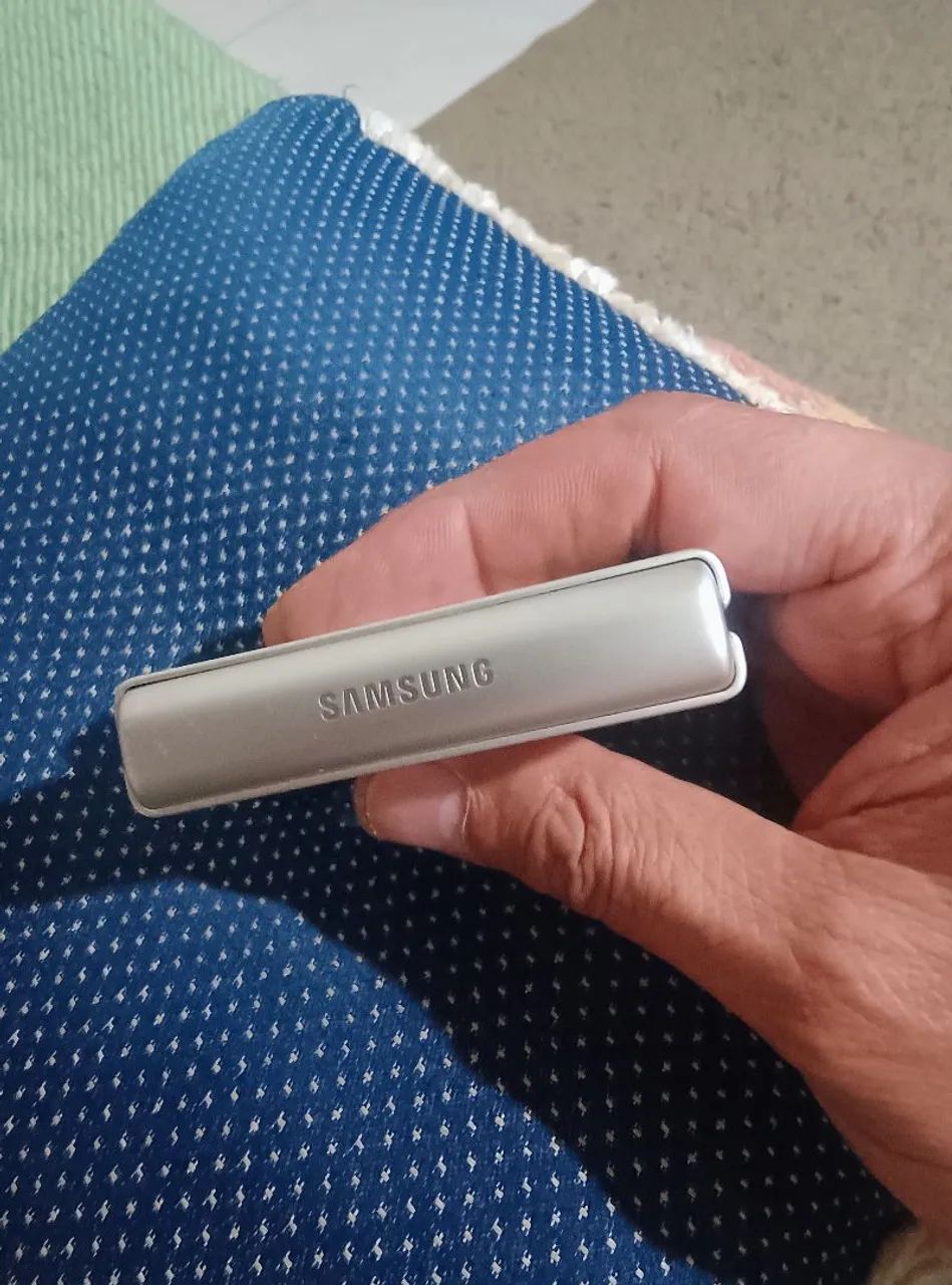 Samsung Flip 3 para retirada de pecas - Foto 4