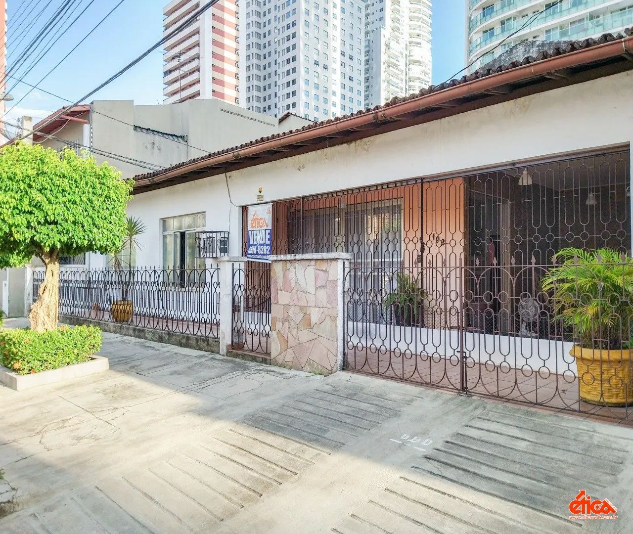 Casa Térrea à Venda - Umarizal | 4 Quartos (1 Suíte) | 1 Vaga de Garagem - Cod. 10127