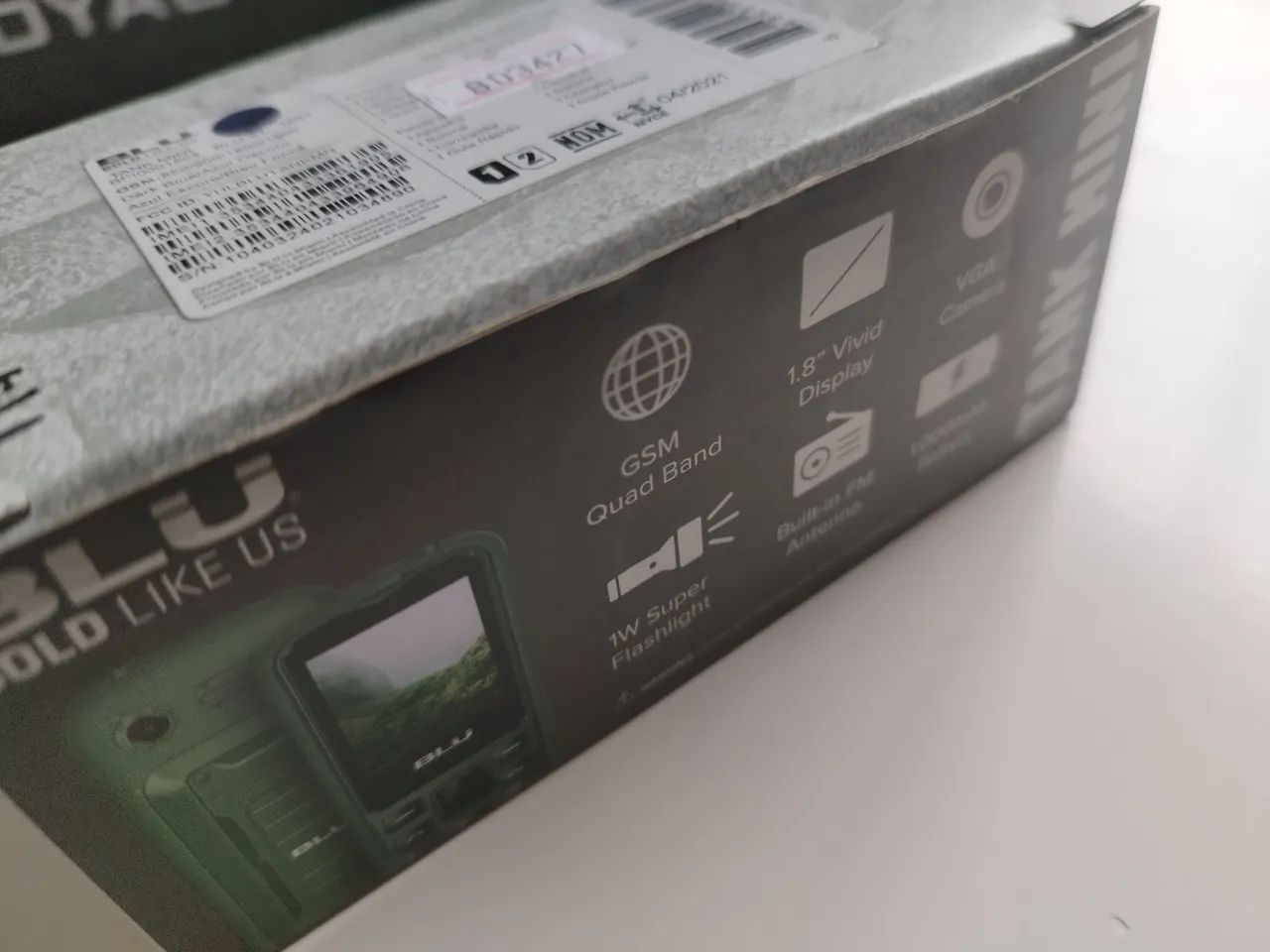 Celular BLU TANK MINI (idosos/emergência)