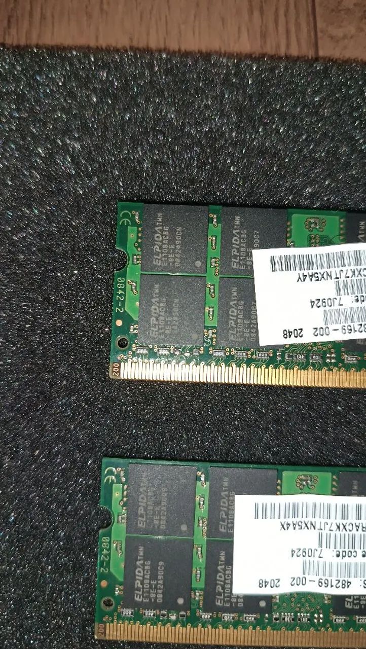 Memória RAM Elpida 4Gb - 2x2GB DDR2 Notebook - Foto 2