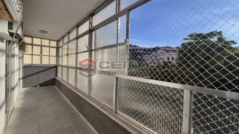 Flamengo - 2 quartos com vaga