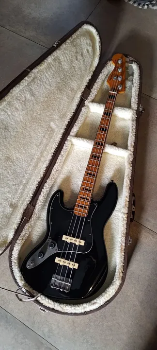 baixo squier vintage modified