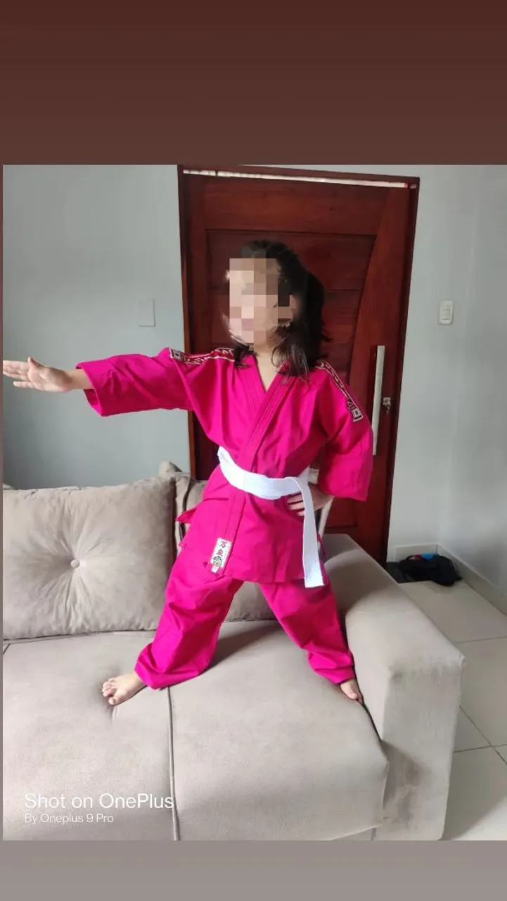 Kimono Rosa Infantil - Perfeito para Treino!