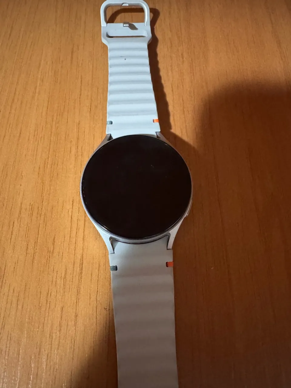 Samsung Galaxy Watch7 Smartwatch 44mm BT Galaxy AI -Prata.