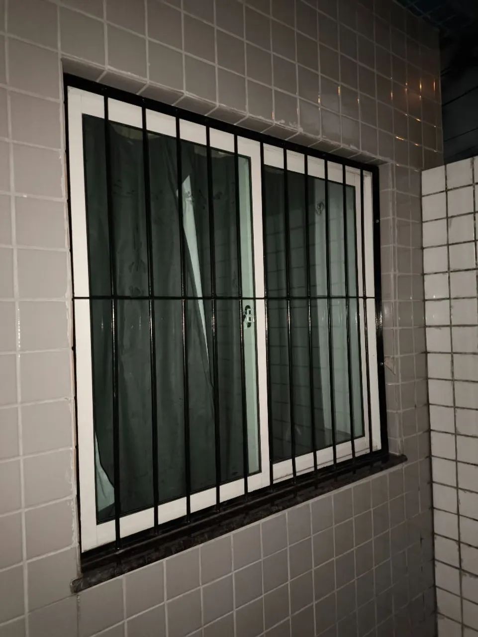 Vende-se Grades para Janelas 