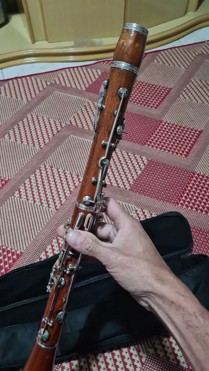 Clarinete em madeira