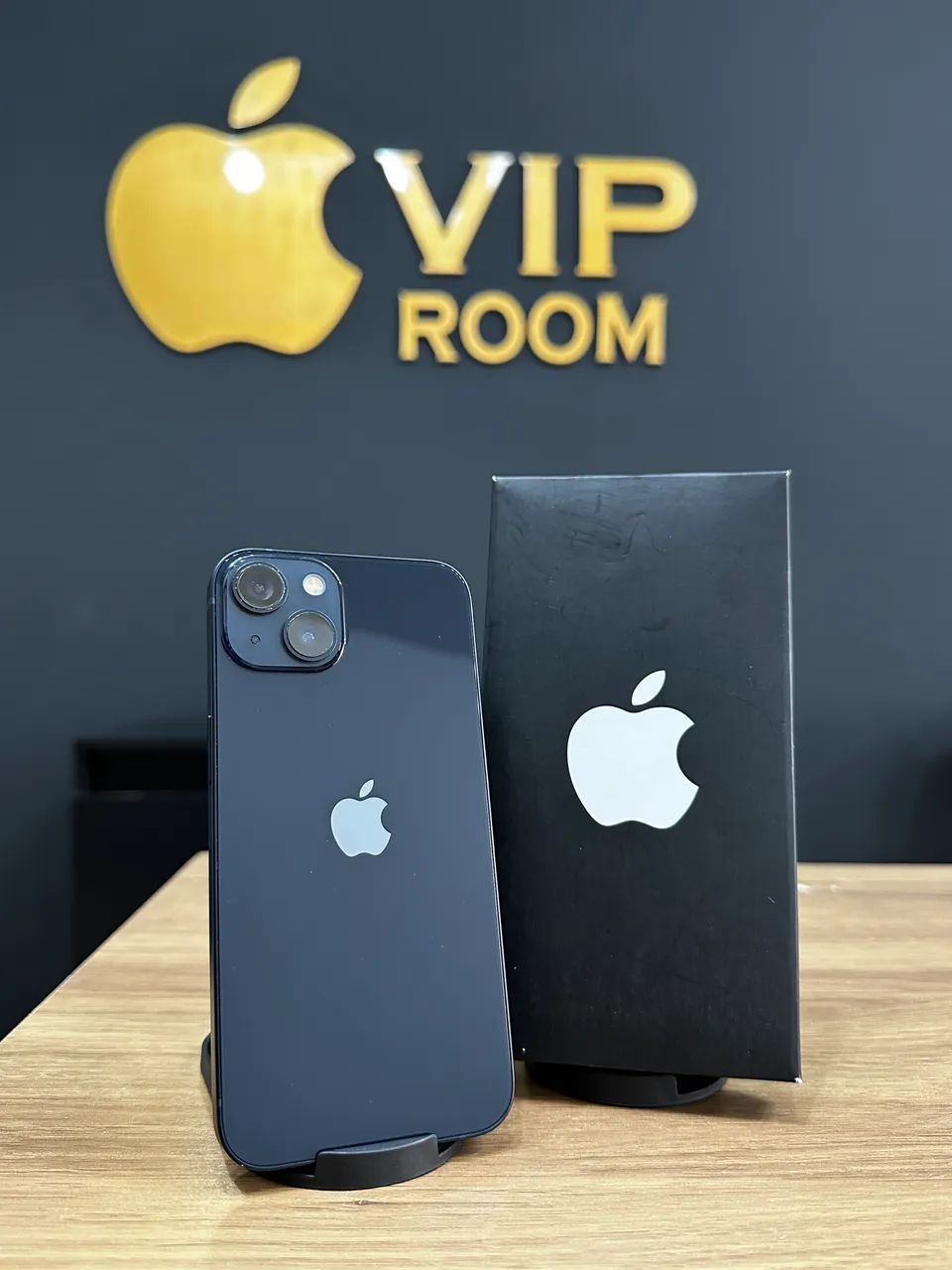 iPhone 13 256gb preto semi novo em excelente estado!! - Celulares