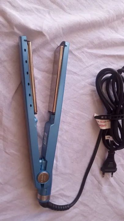 Prancha Nano Titanium Baby Liss 450ºf Original 110V/220V<br>
