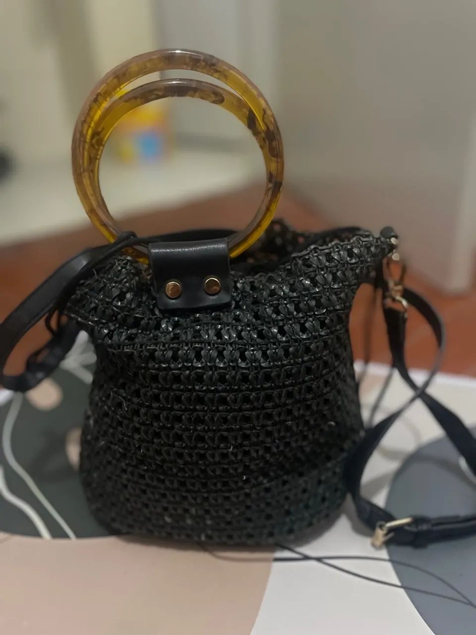Bolsa modelo bucket tramada com alça curta e longa! - Foto 3