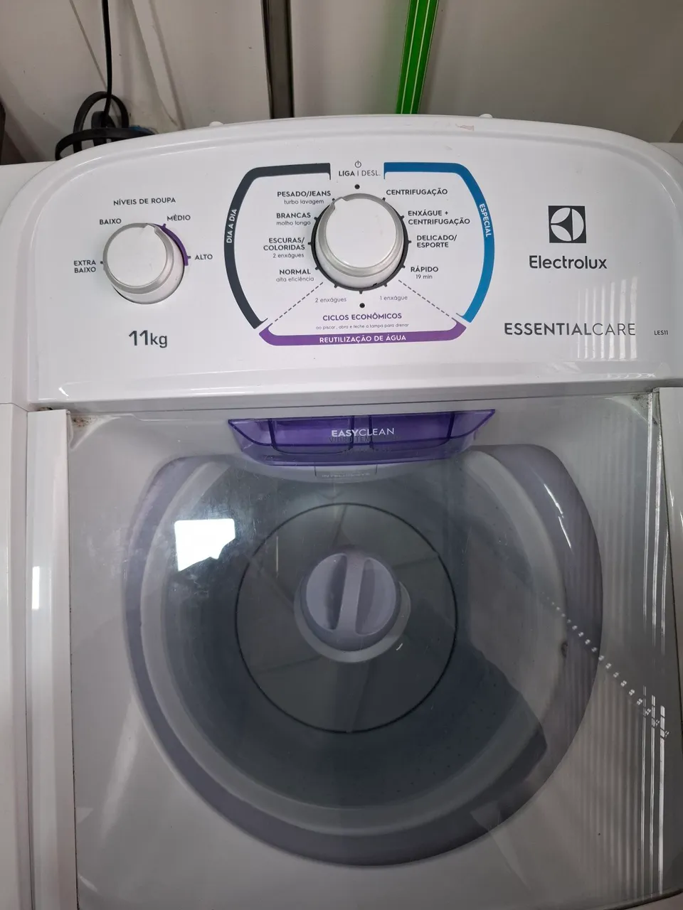 Maquina de Lavar Electrolux Essential Care LES11 de 11kg