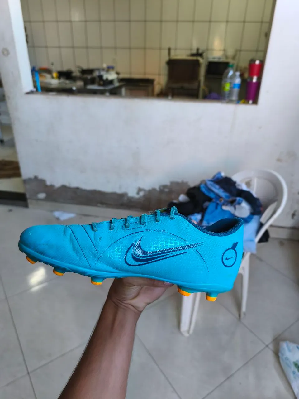 Chuteira NIKE mercurial 150 pra vender rápido