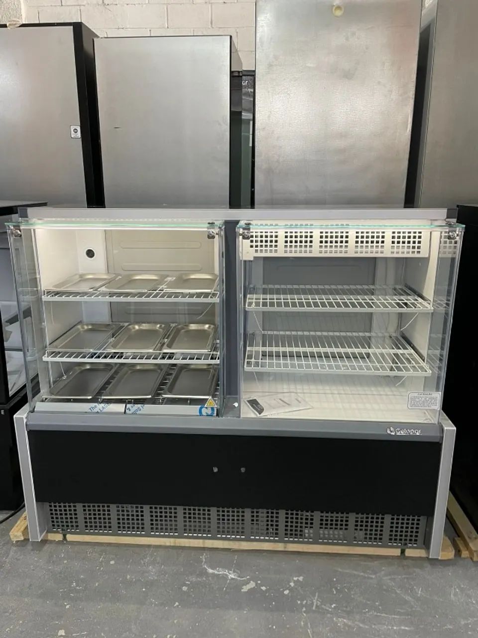 Vitrine aquecida e refrigerada 1,40m Gelopar (Ester)